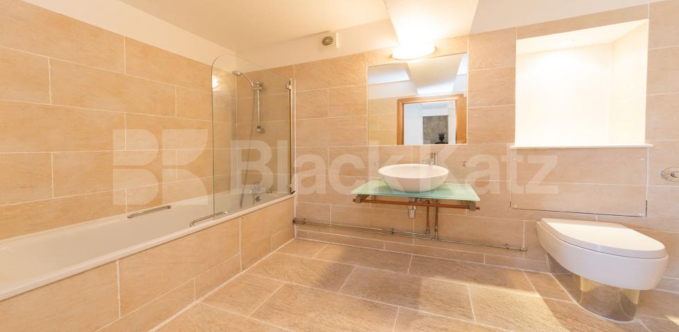 			SPACIOUS WAREHOUSE CONVERSION, 2 Bedroom, 1 bath, 1 reception Flat			 ABILITY VIEW-KINGSLAND ROAD E2, HAGGERSTON-HOXTON-DALSTON